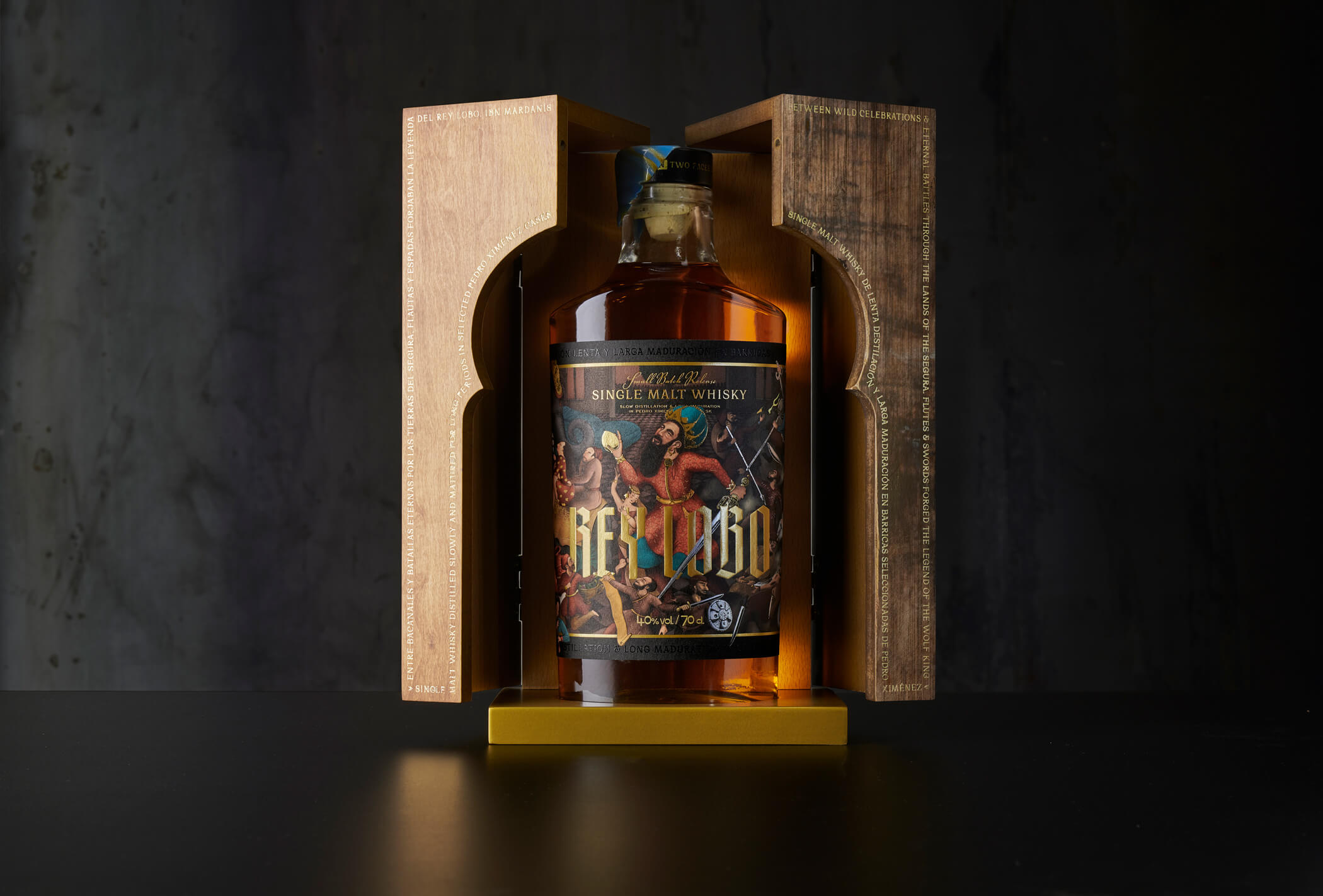 Rey Lobo Whisky Label and Packaging Design by Maba